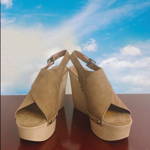 COPY - 👡👡A.n.a. Brown Suede Wedges  👡👡 - Picture 1 of 7
